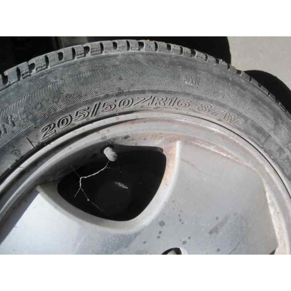 saab 9-3 berlina del año 2000