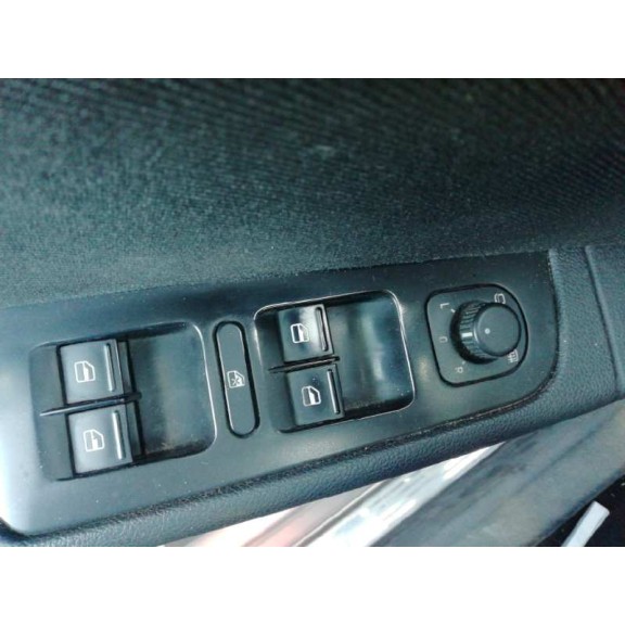 skoda superb combi (3t5) del año 2011