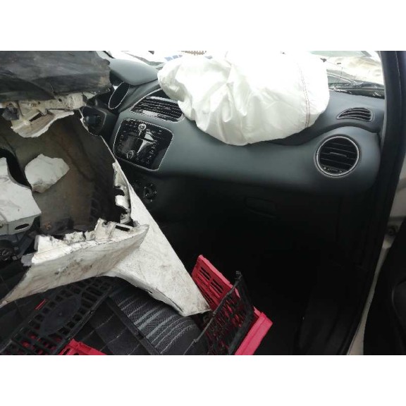 fiat punto (evo) (199) del año 2012