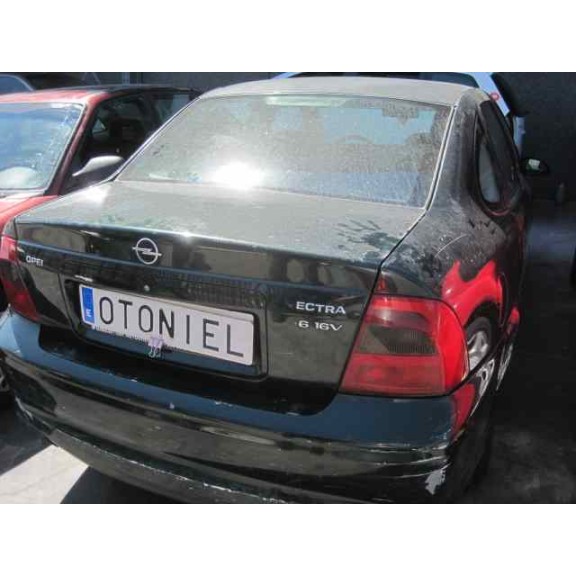 opel vectra b berlina del año 1999