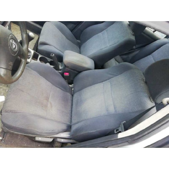 toyota corolla (e12) del año 2003