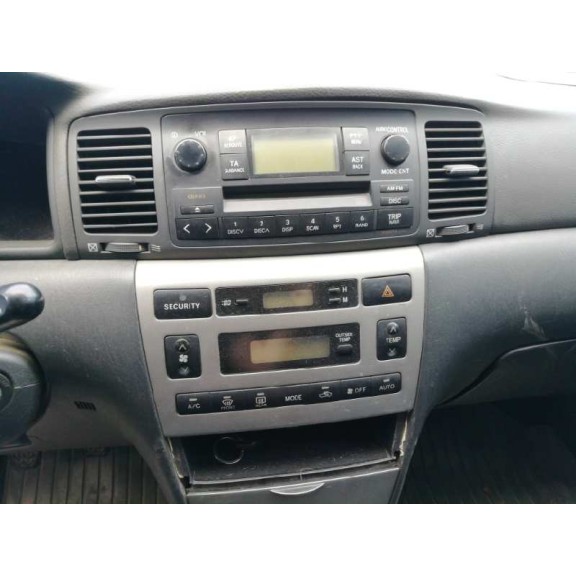 toyota corolla (e12) del año 2003