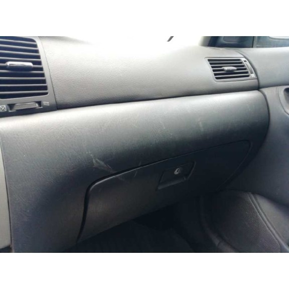 toyota corolla (e12) del año 2003