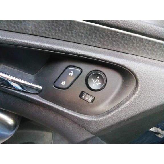 opel insignia berlina del año 2014