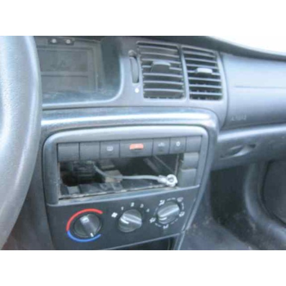 opel vectra b berlina del año 1999