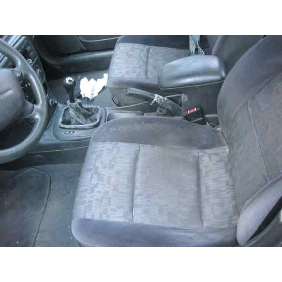 opel vectra b berlina del año 1999