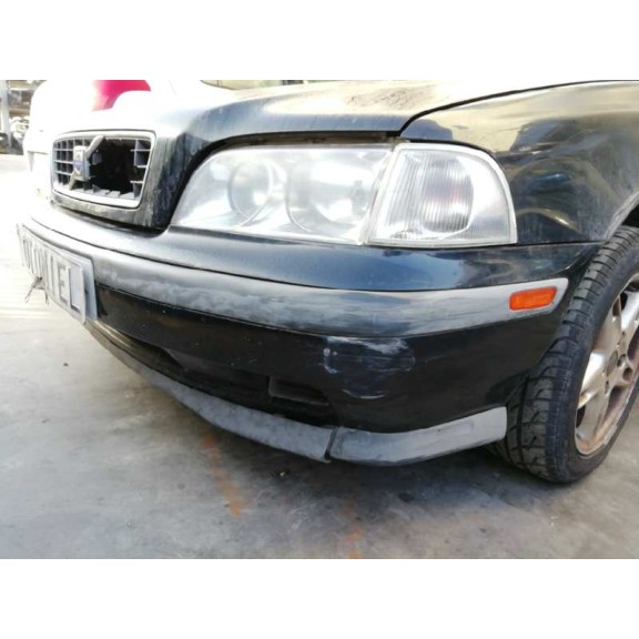 volvo v40 familiar del año 1999