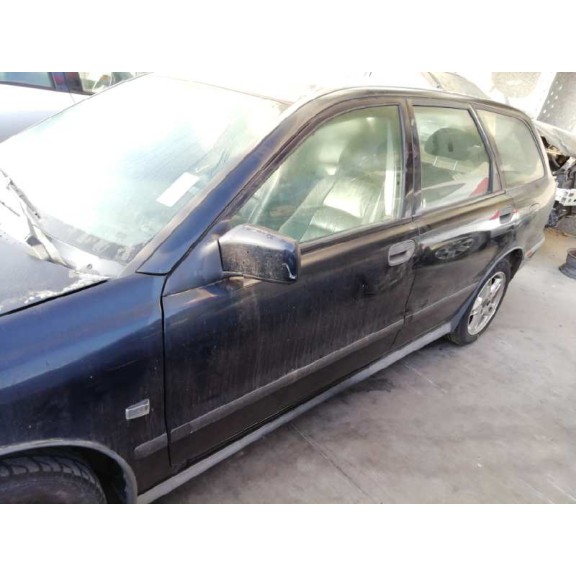 volvo v40 familiar del año 1999