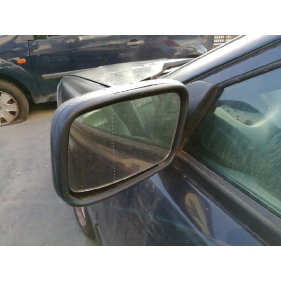 volvo v40 familiar del año 1999