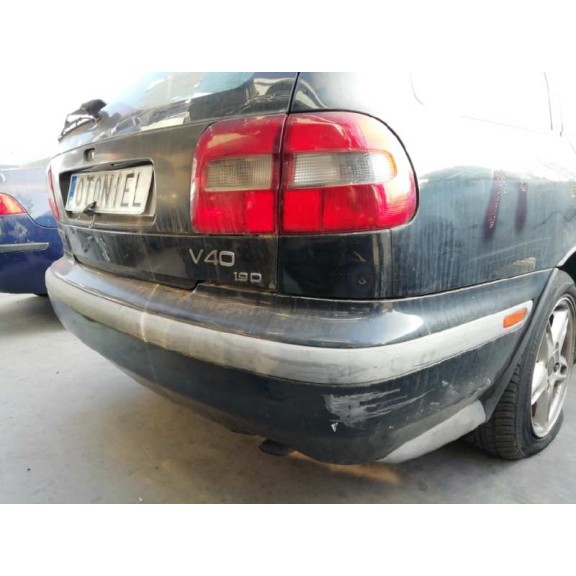 volvo v40 familiar del año 1999