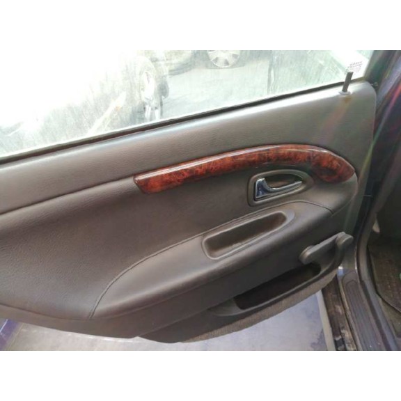 volvo v40 familiar del año 1999