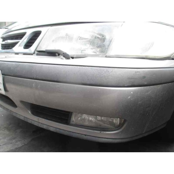 saab 9-3 berlina del año 2001