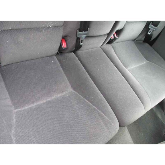 saab 9-3 berlina del año 2001