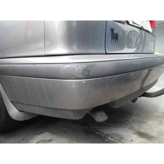 saab 9-3 berlina del año 2001