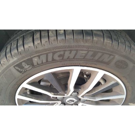 volvo v40 del año 2017