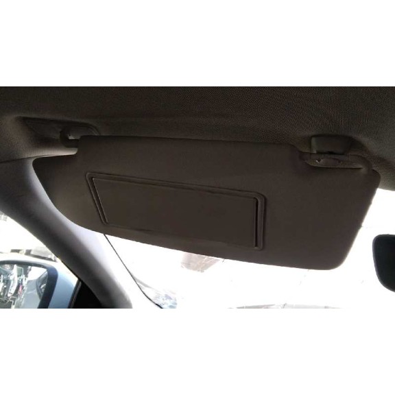 volvo v40 del año 2017