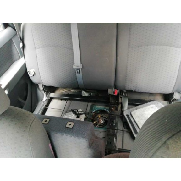 kia carens del año 2003