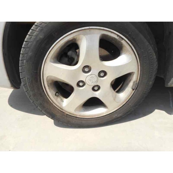 mazda 323 berlina f/s (bj) del año 2000