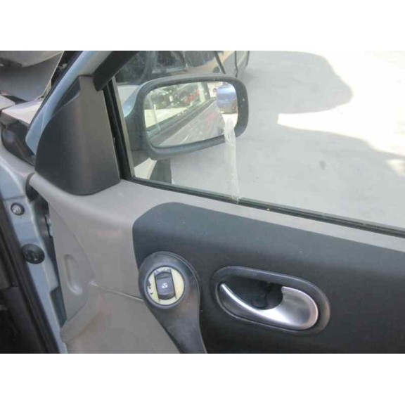 renault megane ii berlina 5p del año 2004