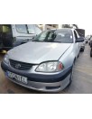 toyota avensis berlina (t 22) del año 2001