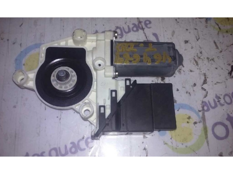Recambio de motor elevalunas trasero izquierdo para seat leon (1m1) 1.4 16v referencia OEM IAM   1C0959811A
