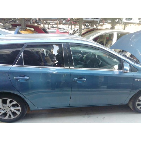 toyota auris touring sports (e18) del año 2016