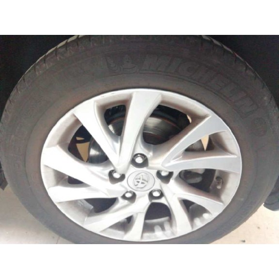 toyota auris touring sports (e18) del año 2016