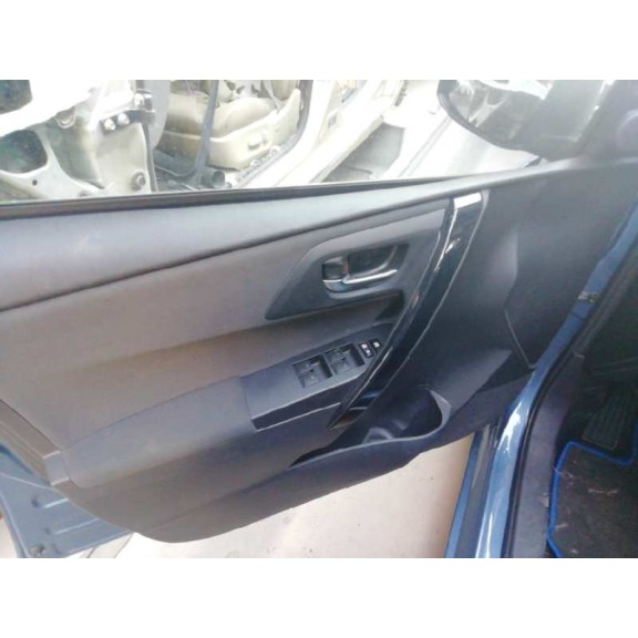 toyota auris touring sports (e18) del año 2016