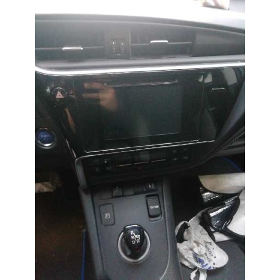 toyota auris touring sports (e18) del año 2016