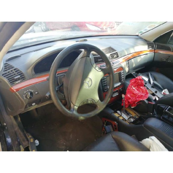 mercedes-benz clase s (w220) berlina del año 2004