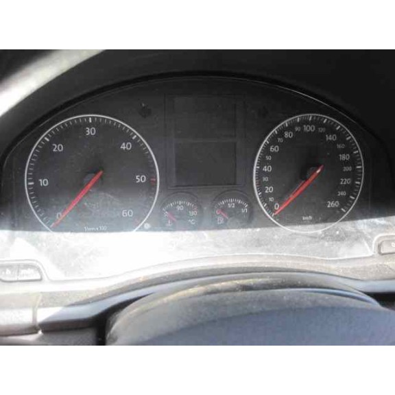 volkswagen golf v berlina (1k1) del año 2007