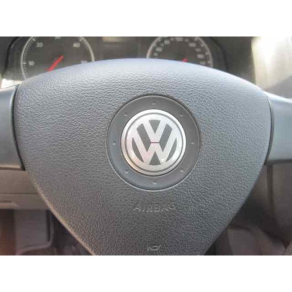 volkswagen golf v berlina (1k1) del año 2007