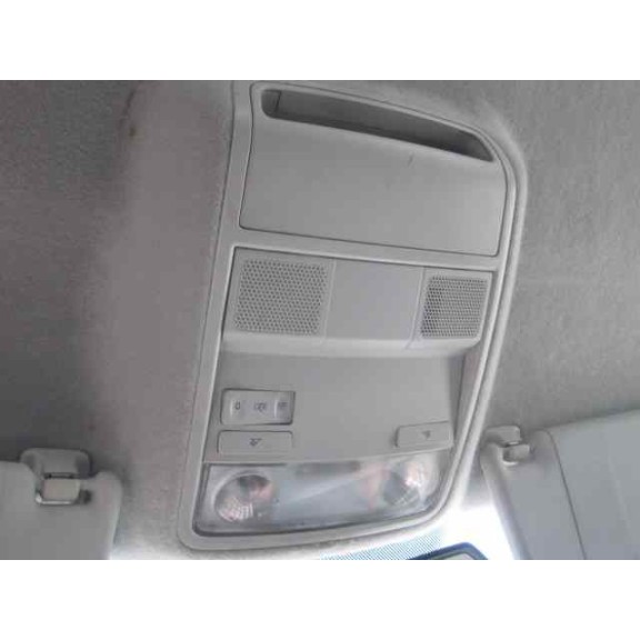 volkswagen golf v berlina (1k1) del año 2007