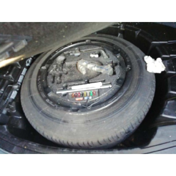 mercedes-benz clase s (w220) berlina del año 2004