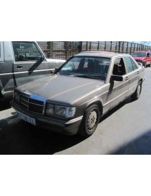 mercedes-benz clase c (w201) berlina del año 1990