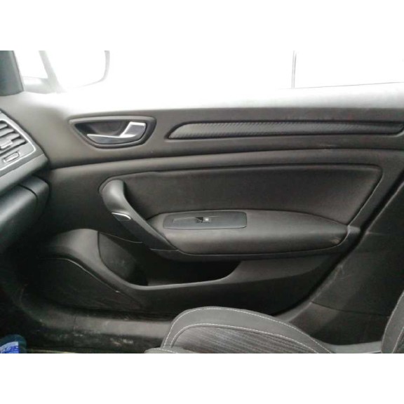 renault megane iv berlina 5p del año 2017