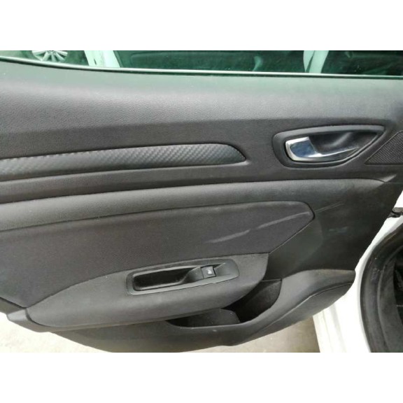 renault megane iv berlina 5p del año 2017