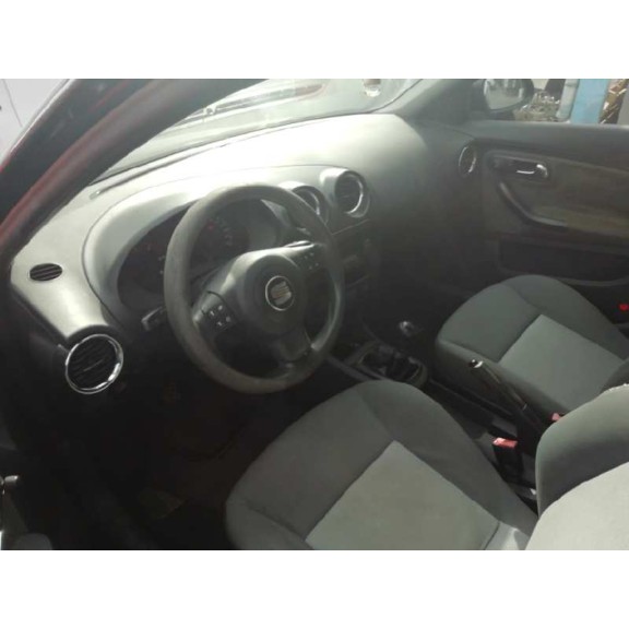 seat ibiza (6l1) del año 2004