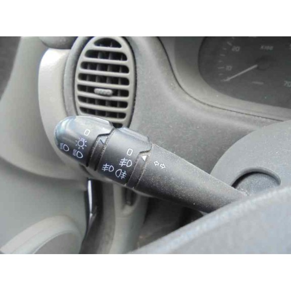 renault scenic (ja..) del año 2001