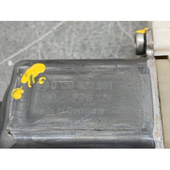 Recambio de motor elevalunas delantero derecho para mercedes-benz clase a (w176) a 200 cdi / d (176.008) referencia OEM IAM a246
