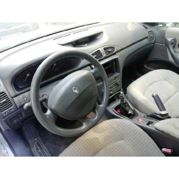 renault laguna ii (bg0) del año 2003