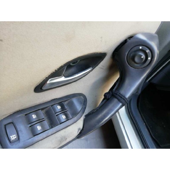 renault laguna ii (bg0) del año 2003