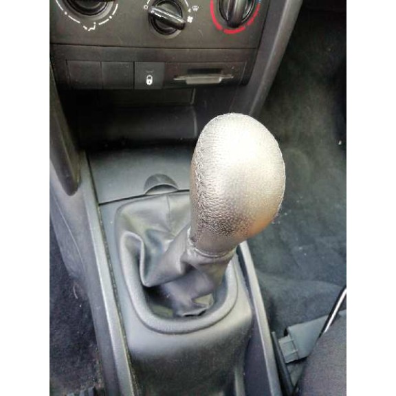 peugeot 207 del año 2006