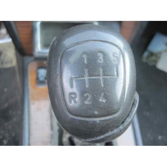 mercedes-benz clase c (w201) berlina del año 1992