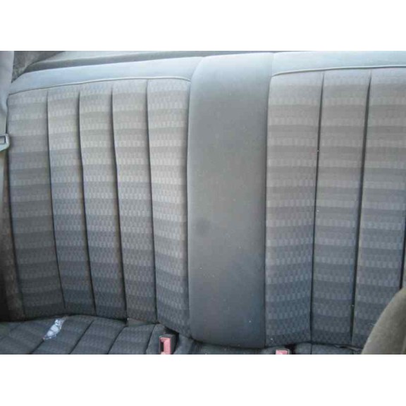 mercedes-benz clase c (w201) berlina del año 1992