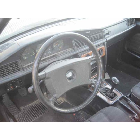 mercedes-benz clase c (w201) berlina del año 1992