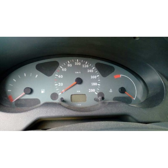 nissan micra (k11) del año 2002