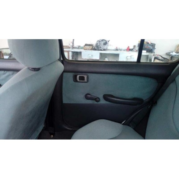 nissan micra (k11) del año 2002