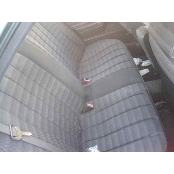 mercedes-benz clase c (w201) berlina del año 1992