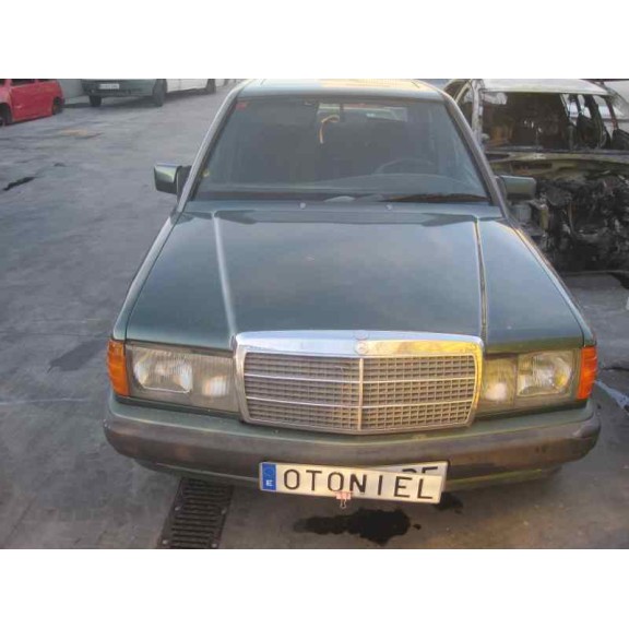 mercedes-benz clase c (w201) berlina del año 1992